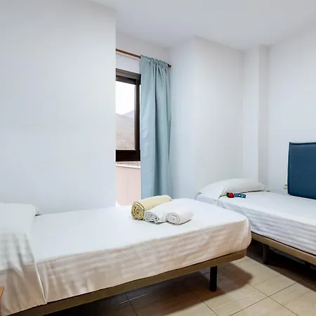 Edificio Carolina Costa Adeje (Tenerife)